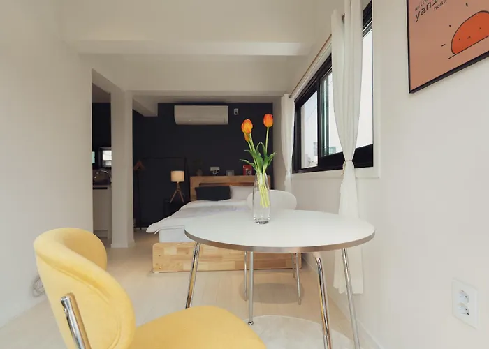 Mangwon Yani B House K Pop 아파트 *